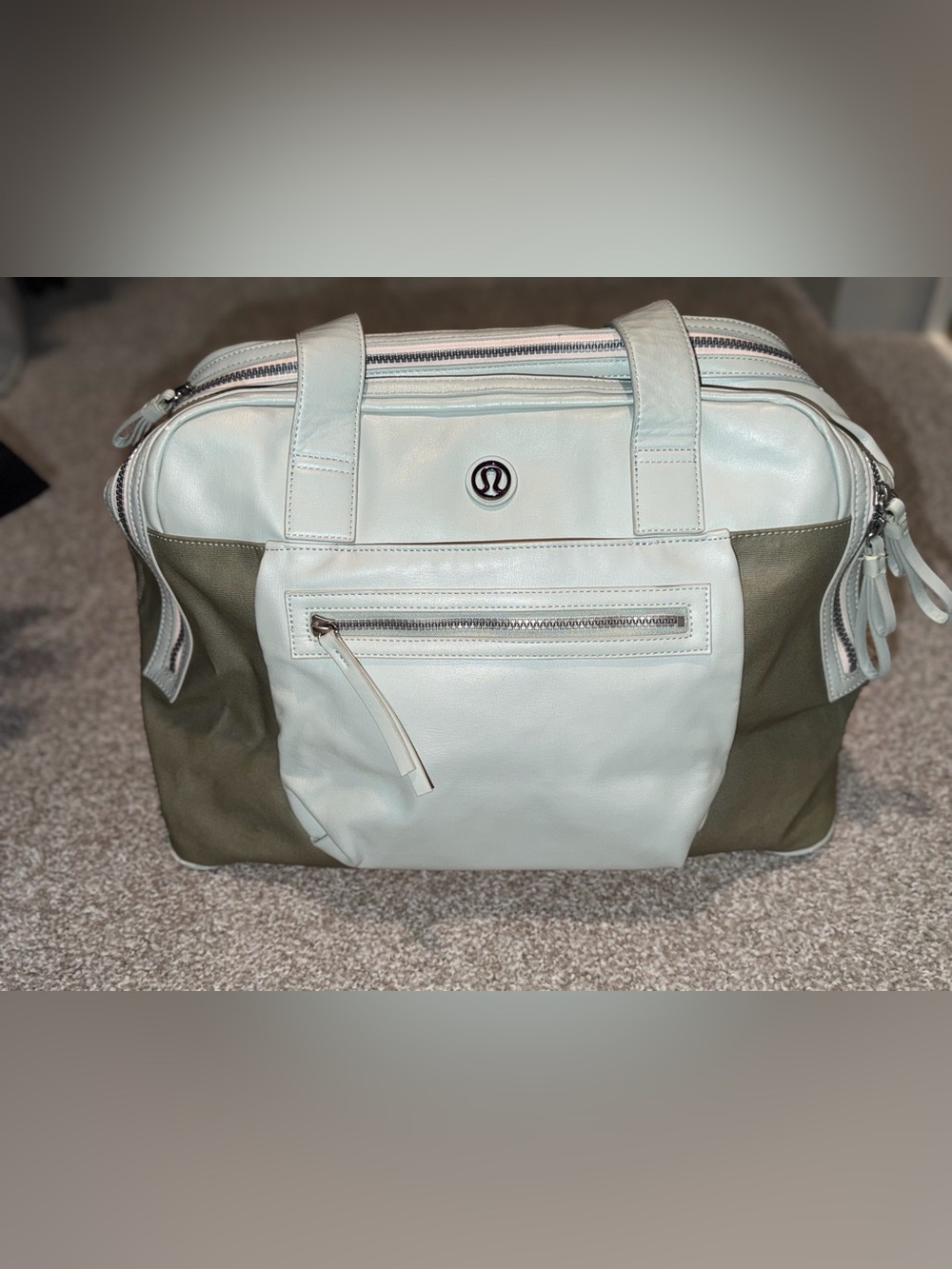 lululemon athletica White and Olive Two-Tone Zip Tote
